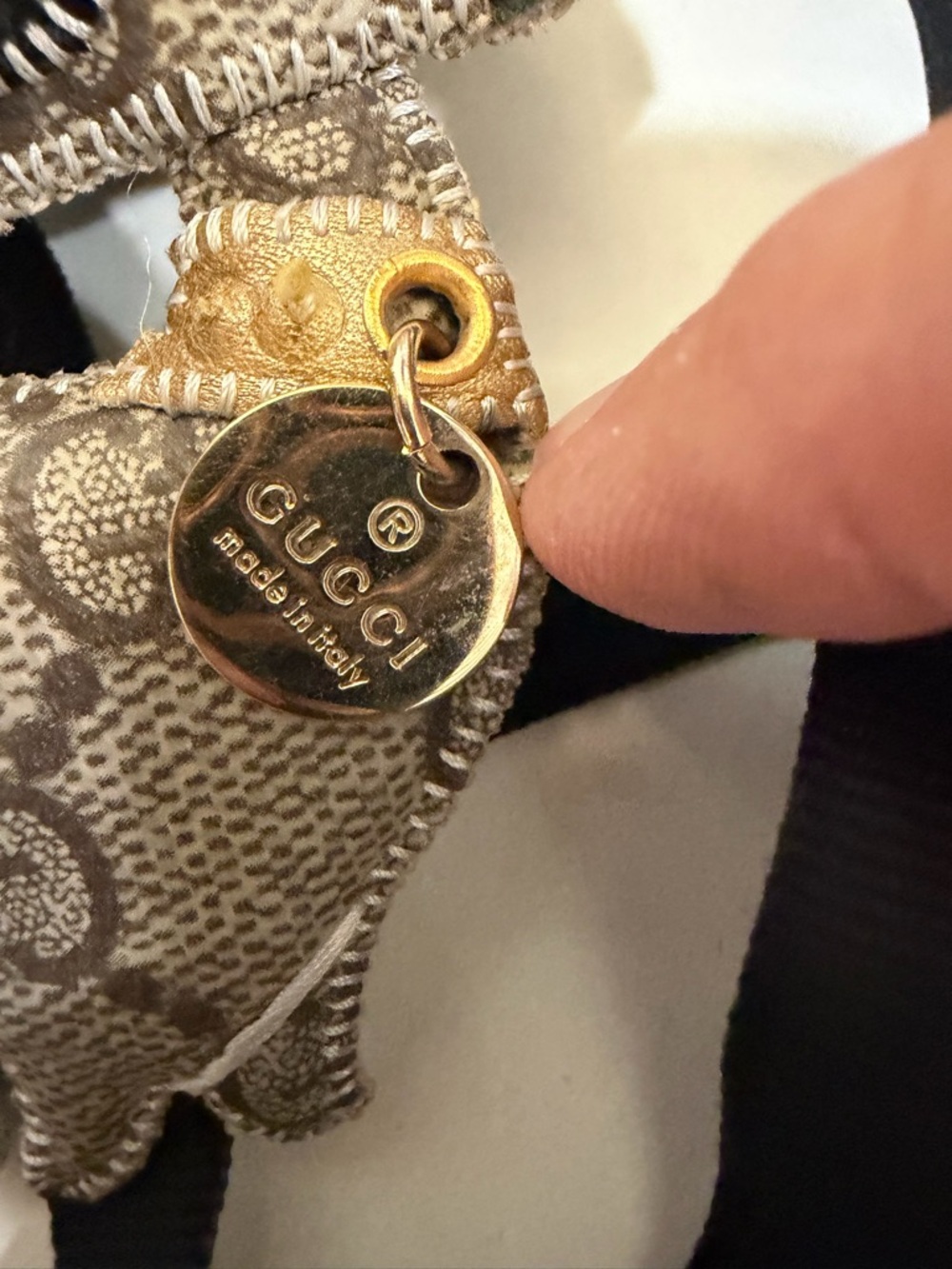 Gucci Beige Brown GG Monogram Dog Charm Keyring with Gold Hardware - Picture 5 of 5